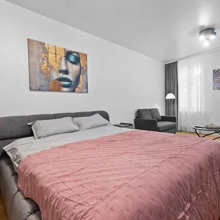 Soos Apartamento *
